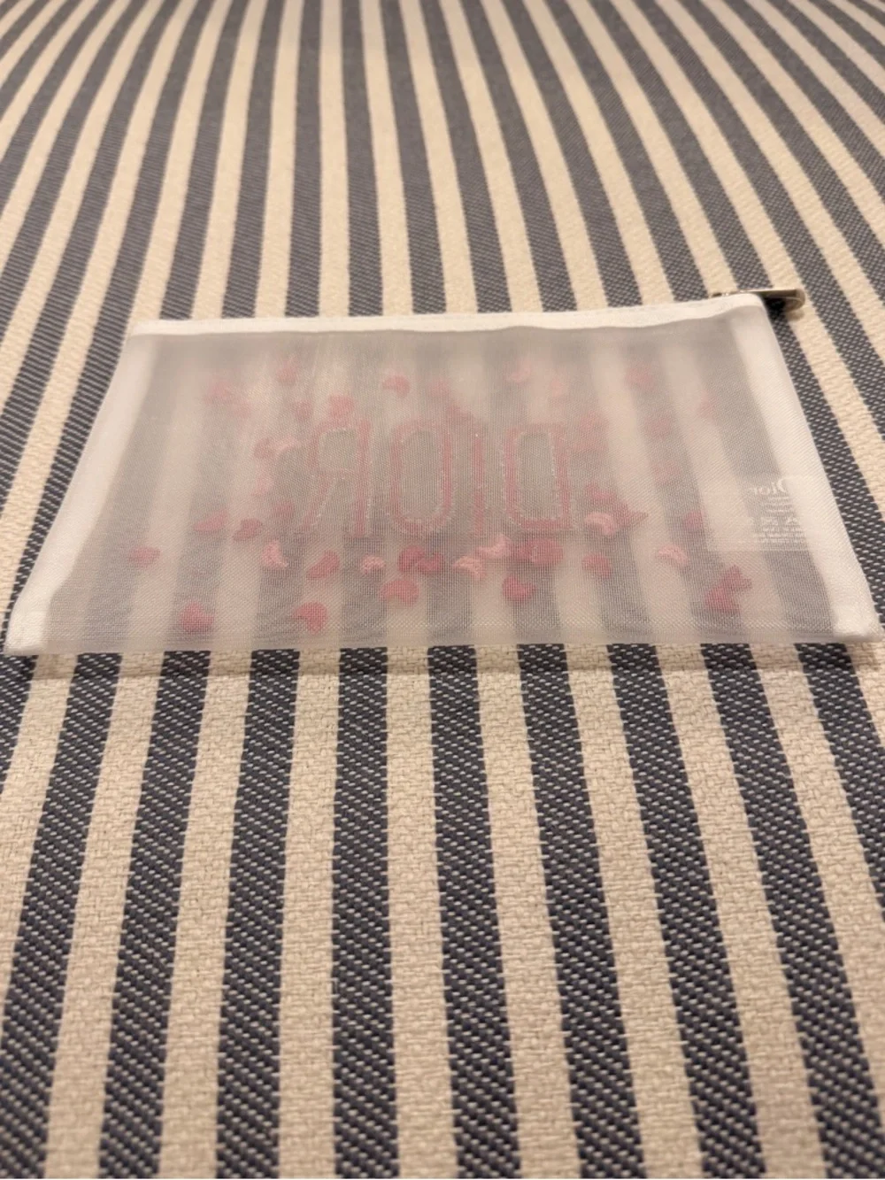 DIOR Beauty White Mesh Pouch with Pink Confetti Embroidery 🌷🌷🌷